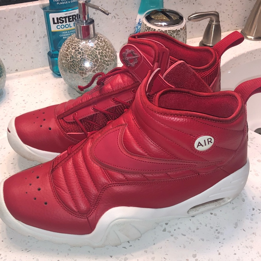 RED RODMANS🔥🔥 GREAT CONDITION